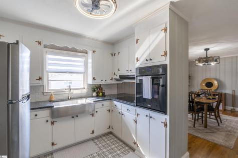 806 South B Street Easley SC 29640