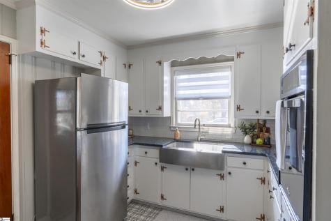 806 South B Street Easley SC 29640