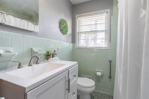 806 South B Street Easley SC 29640