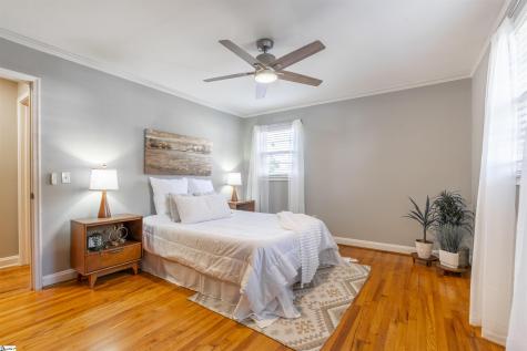 806 South B Street Easley SC 29640