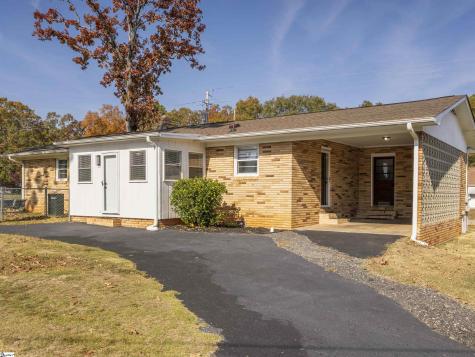 806 South B Street Easley SC 29640