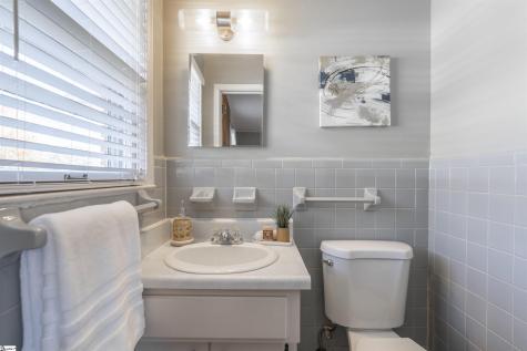 806 South B Street Easley SC 29640