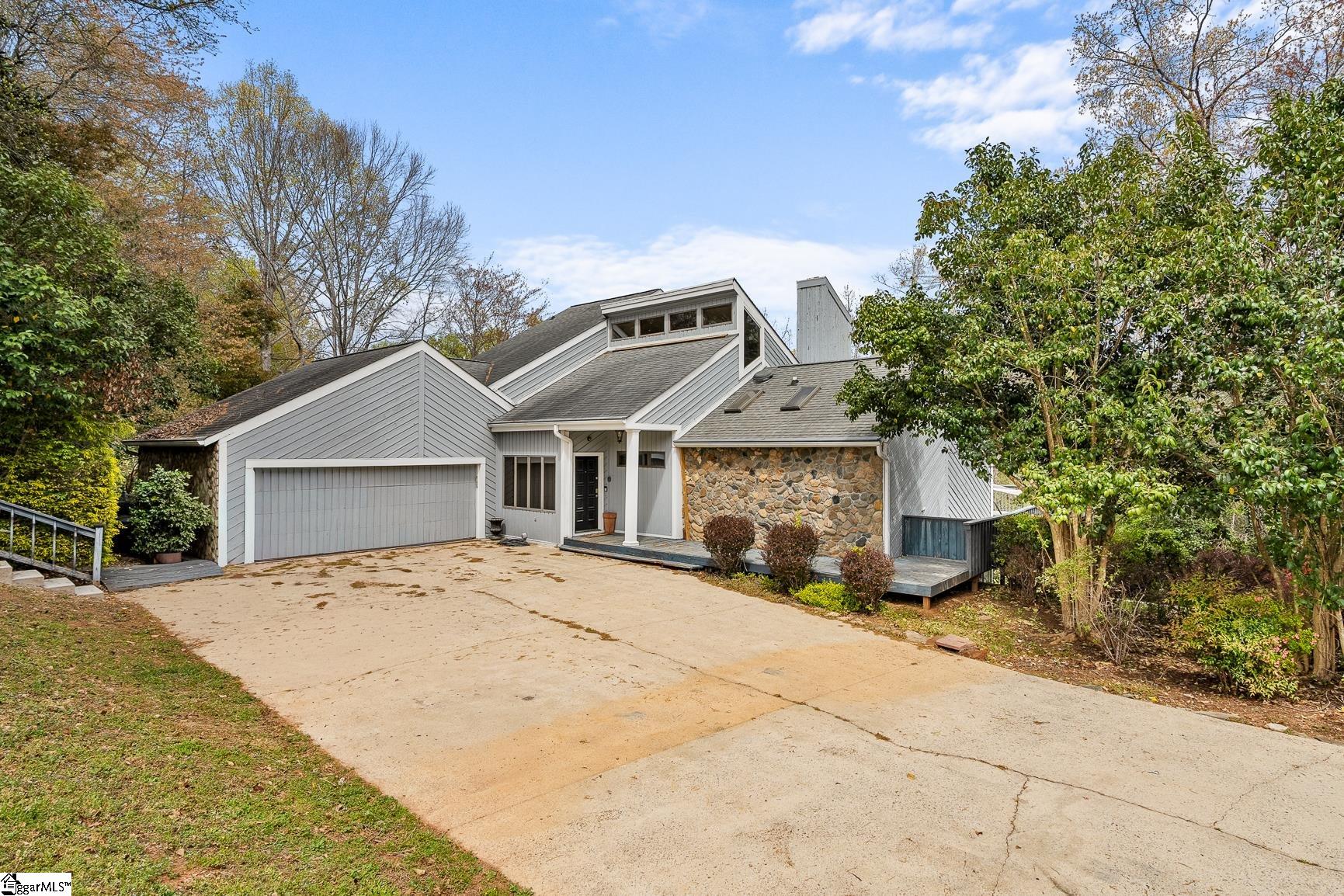 1493 Iroquois Drive Seneca SC 29672