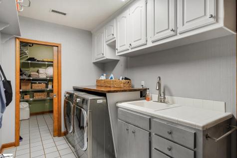 1493 Iroquois Drive Seneca SC 29672