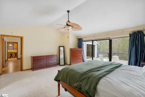 1493 Iroquois Drive Seneca SC 29672