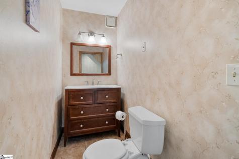1493 Iroquois Drive Seneca SC 29672
