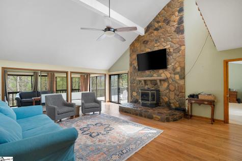1493 Iroquois Drive Seneca SC 29672
