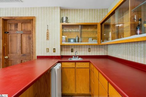 1493 Iroquois Drive Seneca SC 29672