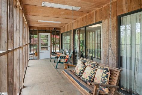 1493 Iroquois Drive Seneca SC 29672