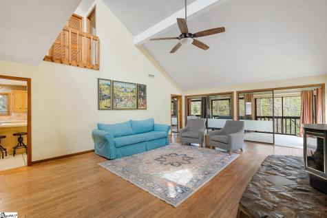 1493 Iroquois Drive Seneca SC 29672