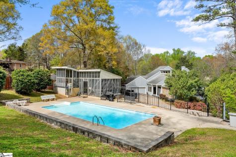 1493 Iroquois Drive Seneca SC 29672