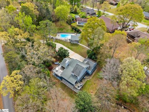 1493 Iroquois Drive Seneca SC 29672