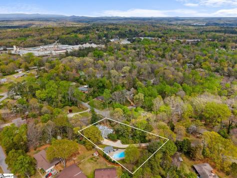 1493 Iroquois Drive Seneca SC 29672