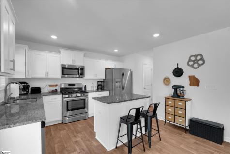 34 Karkinnen Court Pendleton SC 29670