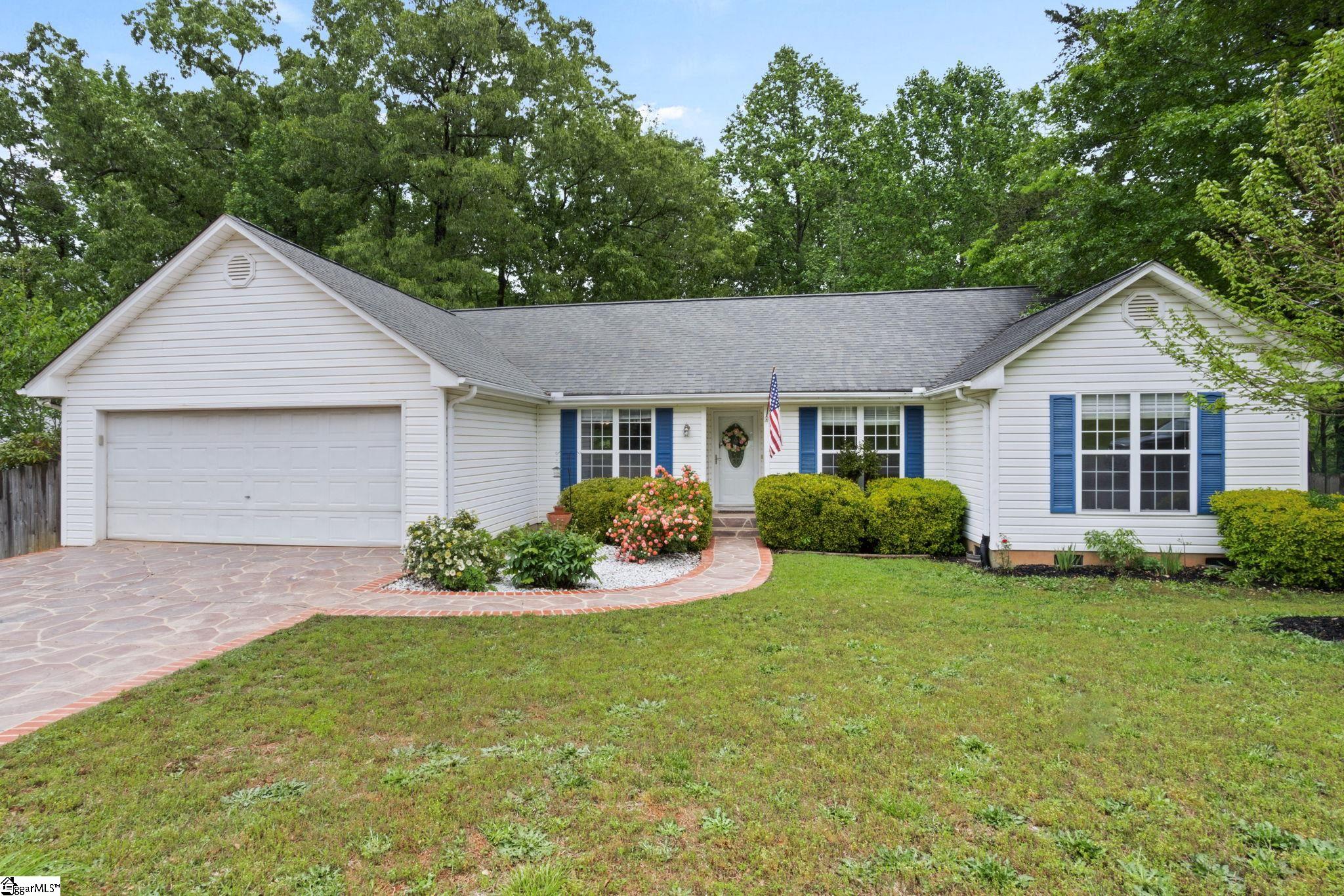 208 Laurelwood Drive Boiling Springs SC 29316