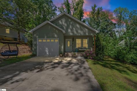 122 W Baker Street Pickens SC 29671