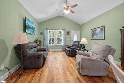 122 W Baker Street Pickens SC 29671