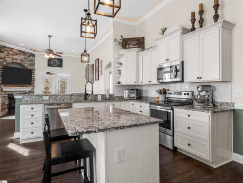 580 Canewood Lane Campobello SC 29322