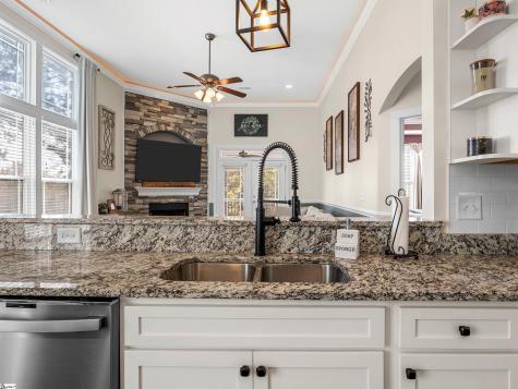 580 Canewood Lane Campobello SC 29322