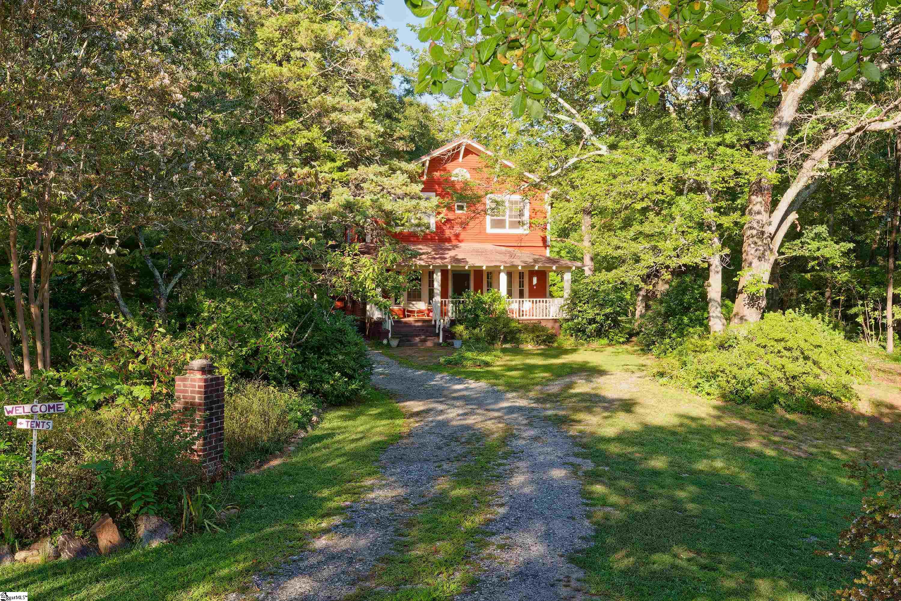 700 N Trade (B) Avenue Landrum SC 29536