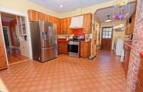 700 N Trade (B) Avenue Landrum SC 29536