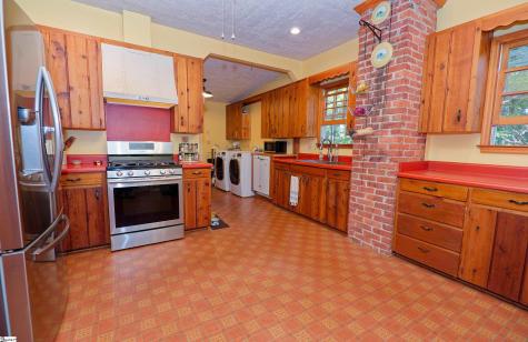 700 N Trade (B) Avenue Landrum SC 29536