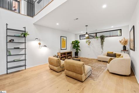 14 Russell Avenue Greenville SC 29609
