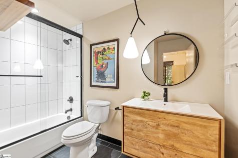 14 Russell Avenue Greenville SC 29609