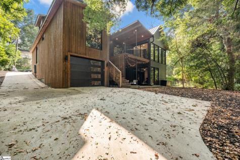 14 Russell Avenue Greenville SC 29609