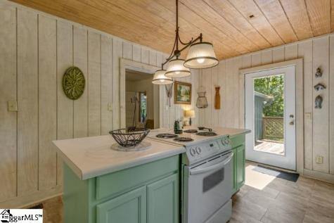 814 Moorefield Memorial Highway Sunset SC 29685