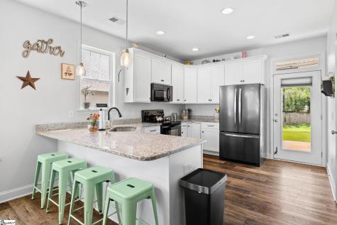 323 Barnhill Court Greenville SC 29617