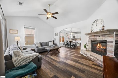 323 Barnhill Court Greenville SC 29617