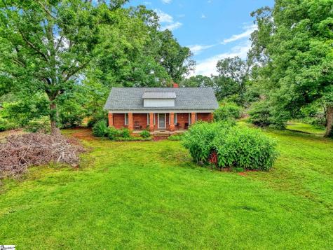 1189 49 Highway Laurens SC 29360