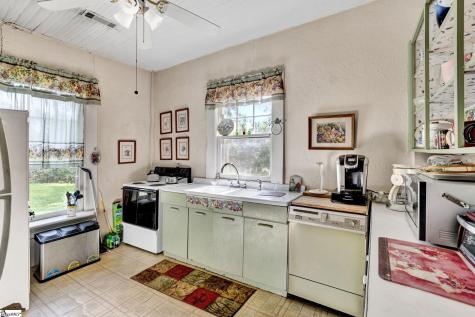 1189 49 Highway Laurens SC 29360