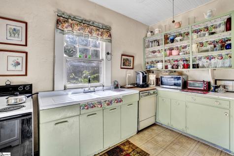 1189 49 Highway Laurens SC 29360