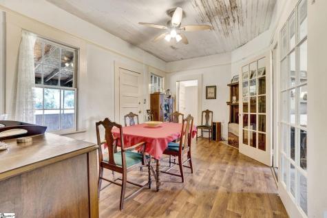 1189 49 Highway Laurens SC 29360