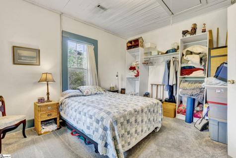 1189 49 Highway Laurens SC 29360