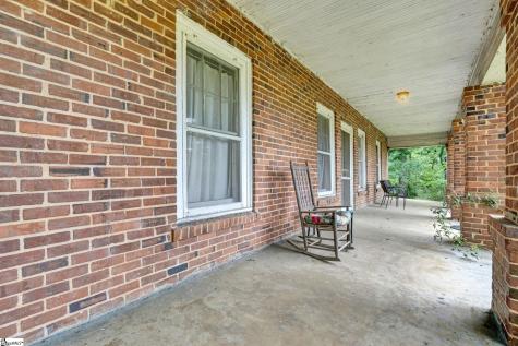 1189 49 Highway Laurens SC 29360