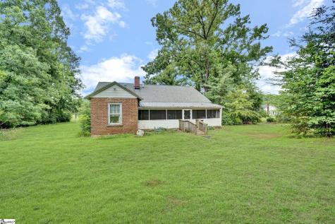 1189 49 Highway Laurens SC 29360