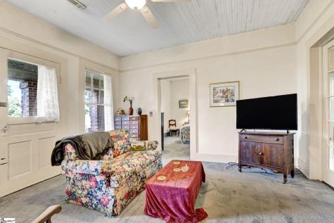 1189 49 Highway Laurens SC 29360