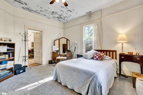 1189 49 Highway Laurens SC 29360