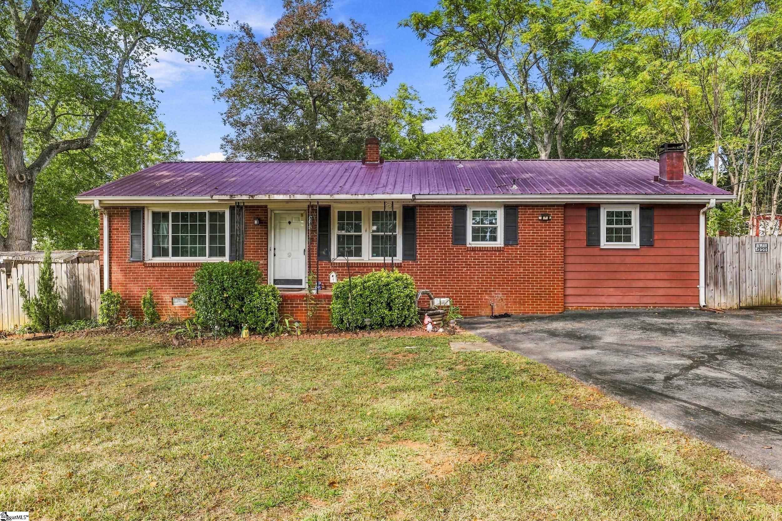 9 El Paso Drive Greenville SC 29617