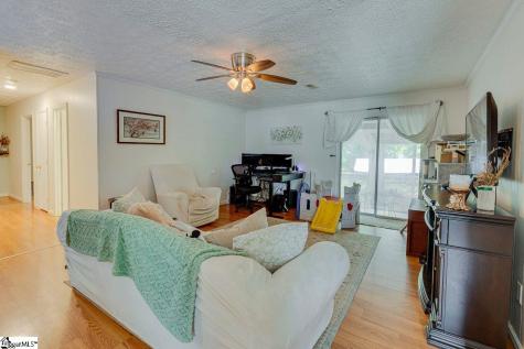 5 Riverwood Court Greenville SC 29617