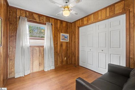 694 Holloway Cove Road Chappells SC 29037