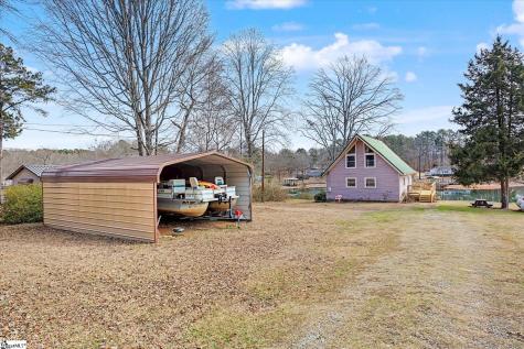 694 Holloway Cove Road Chappells SC 29037