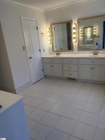9 Wildflower Court Greenville SC 29615