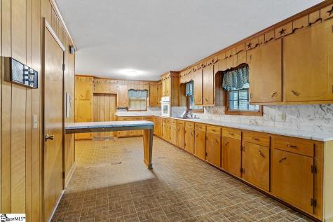 18348 25 Highway Ware Shoals SC 29692