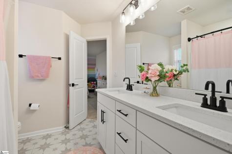 4076 Moffre Drive Boiling Springs SC 29316