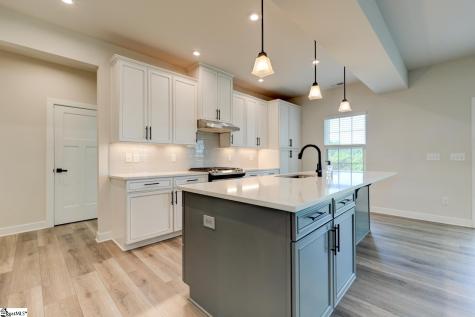 6059 Ives Avenue Spartanburg SC 29307