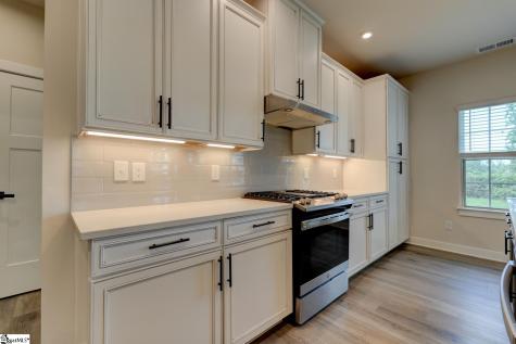 6059 Ives Avenue Spartanburg SC 29307